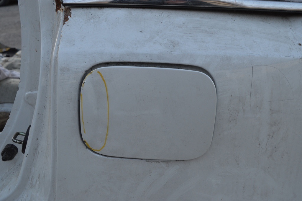 Лючок бензобака Acura MDX 14-20 (01) деф.
