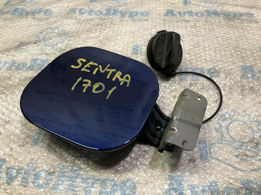 Лючок бензобака Nissan Sentra 13-19