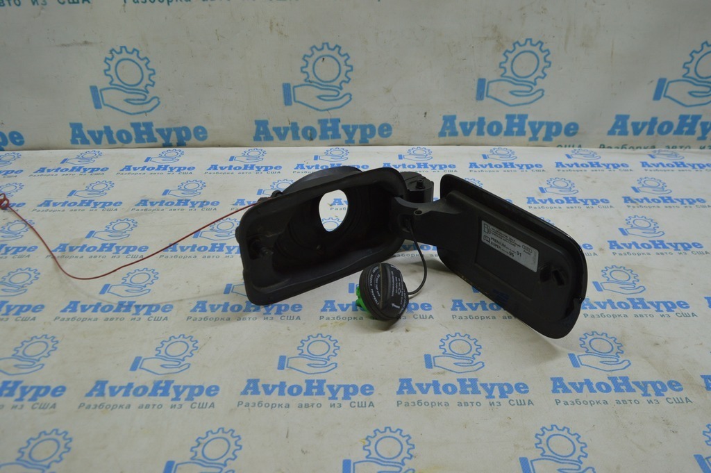 Лючок бензобака с корпусом Audi A4 B9 17-19 8W0809907 GRU — фото 2