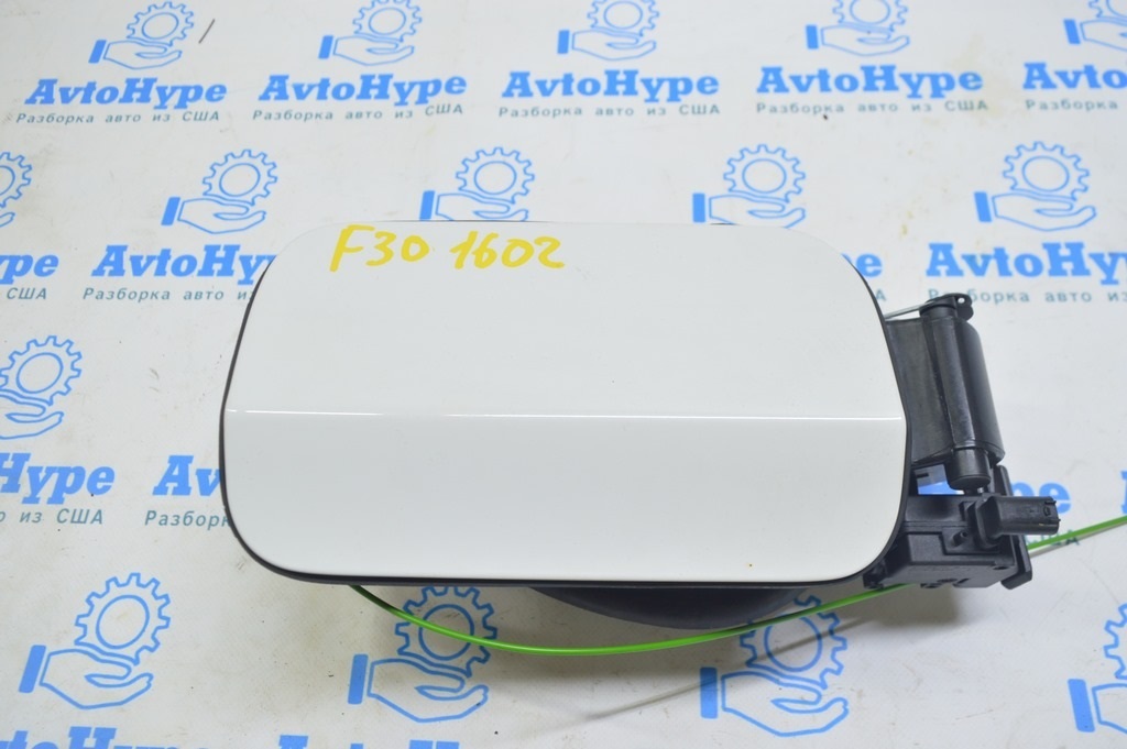 Лючок бензобака с корпусом BMW 3 F30 4d 12-19 (02) белый