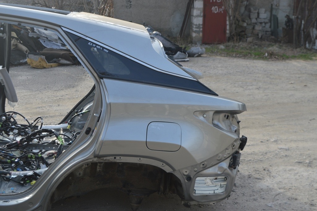 Лючок бензобака с корпусом Lexus RX450h 16-22