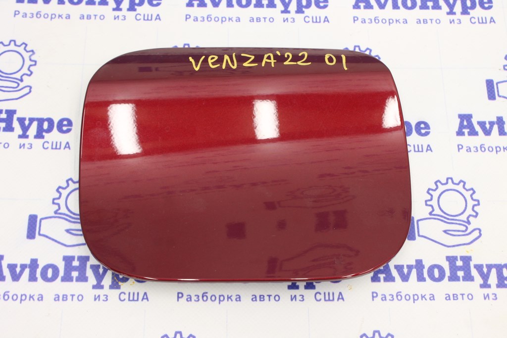 Лючок бензобака Toyota Venza 21-24 (01) червоний колір в колір