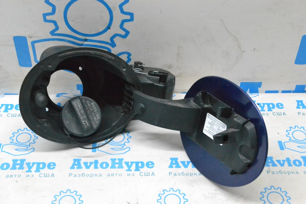 Лючок бензобака в сборе с корпусом Subaru Forester 19- SK (02) синий — фото 2