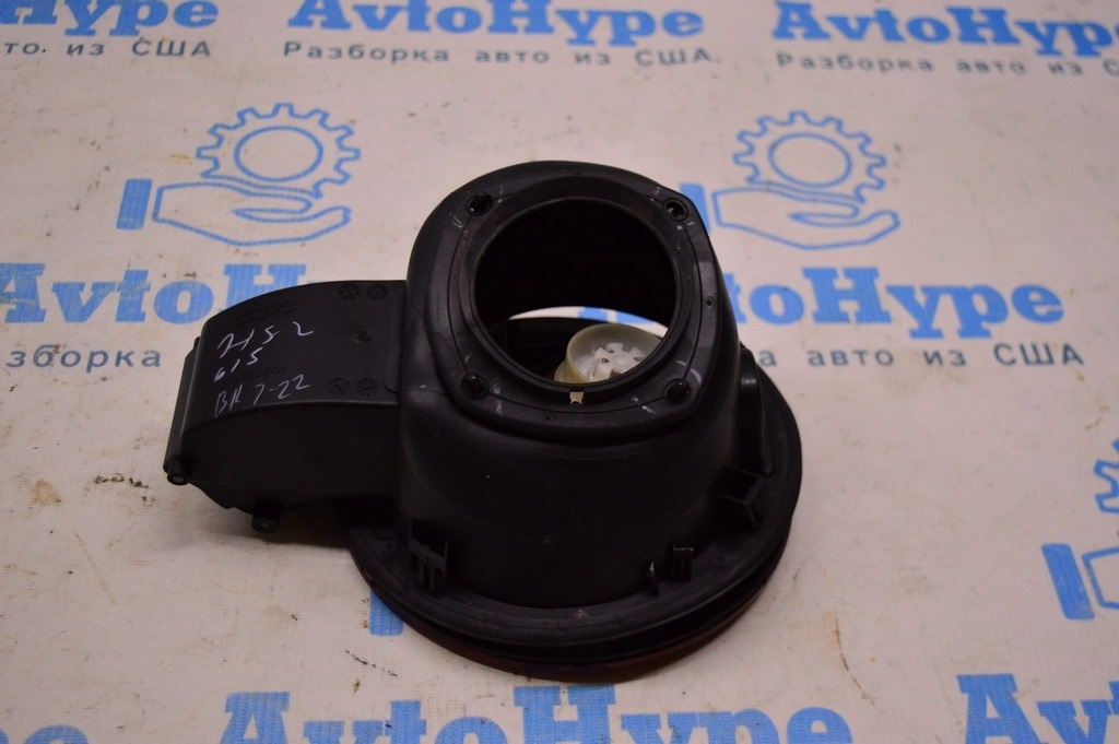 Лючок бензобака в сборе Subaru Outback 15-19 (03) бордовый цвет — фото 3