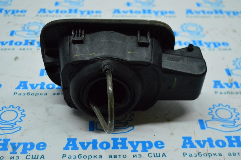 Лючок бензобака VW Jetta 11-18 USA золотистый (03) — фото 2
