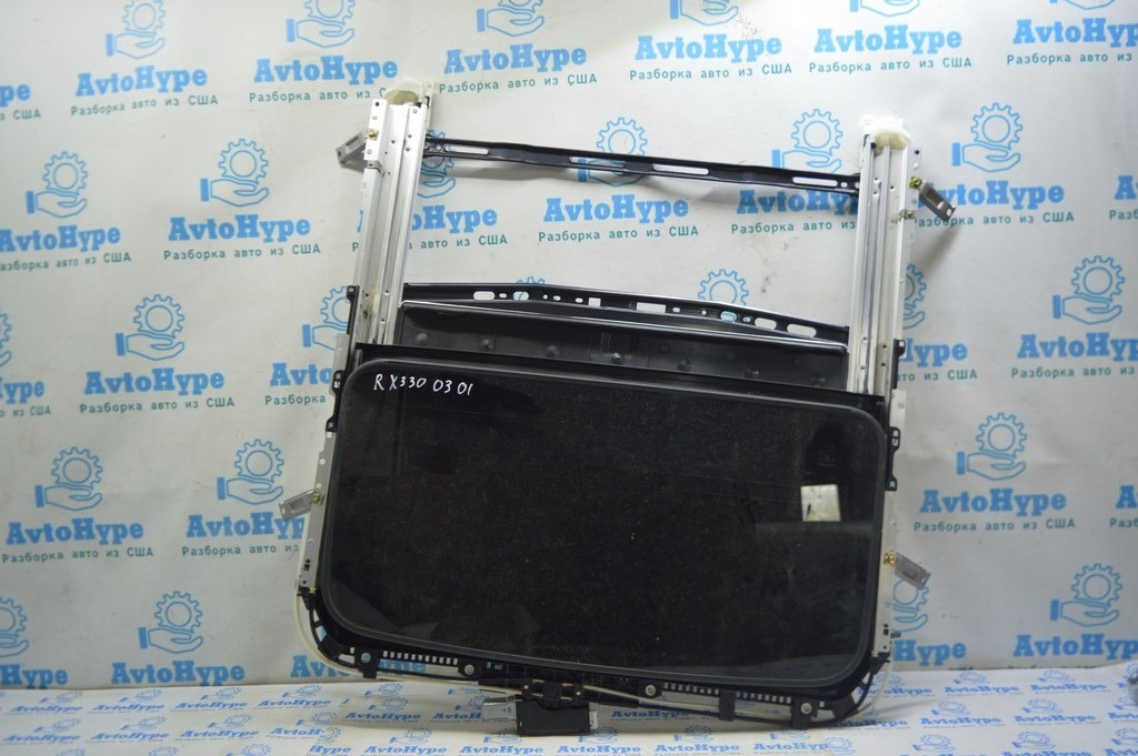 Люк в сборе Lexus RX300 RX330 RX350 RX400h 04-09 беж шторка