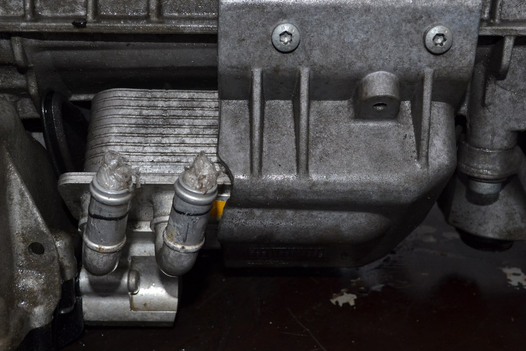Масляный охладитель АКПП Audi A7 C8 19-25 3.0T MHEV
