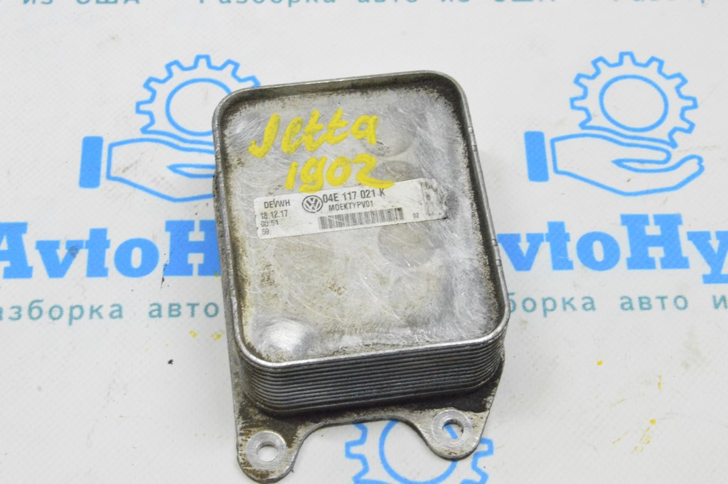 Масляный охладитель двигателя VW Jetta 19-