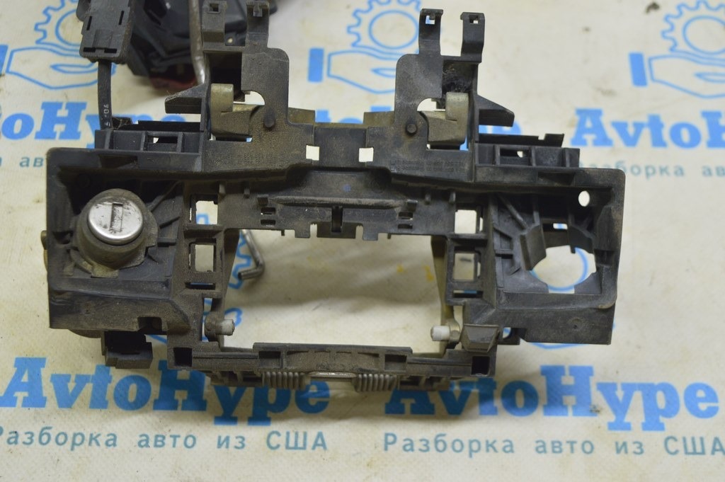 Механизм ручки двери перед лев Audi A8 D3 03-09