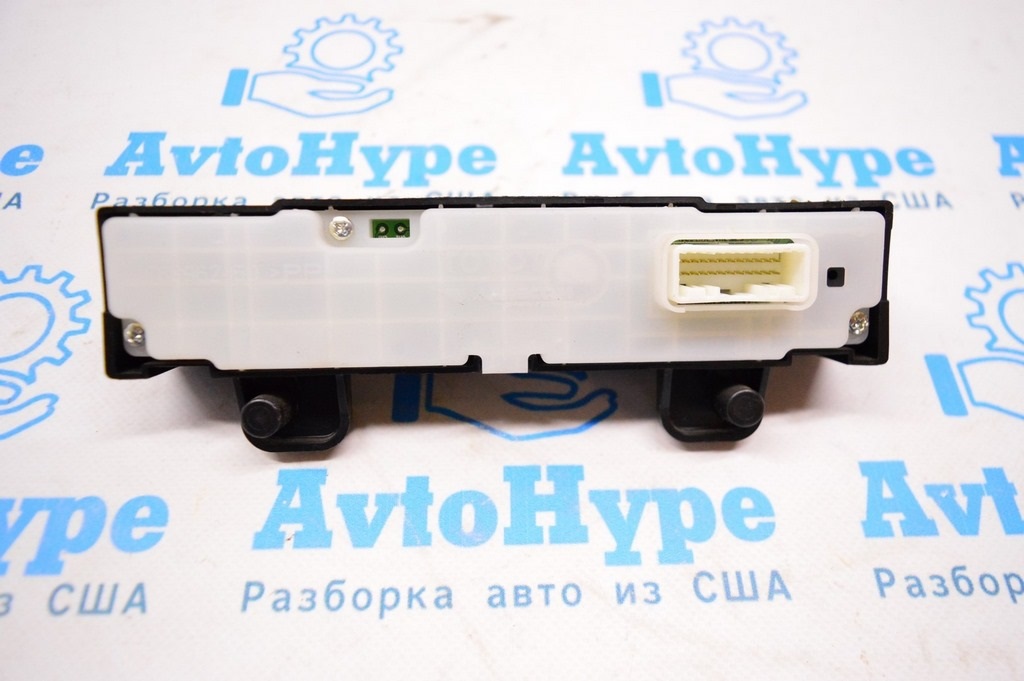 Meter Assembly Accessory \ Часы на торпеде Toyota Sequoia 2008-2022 — фото 2