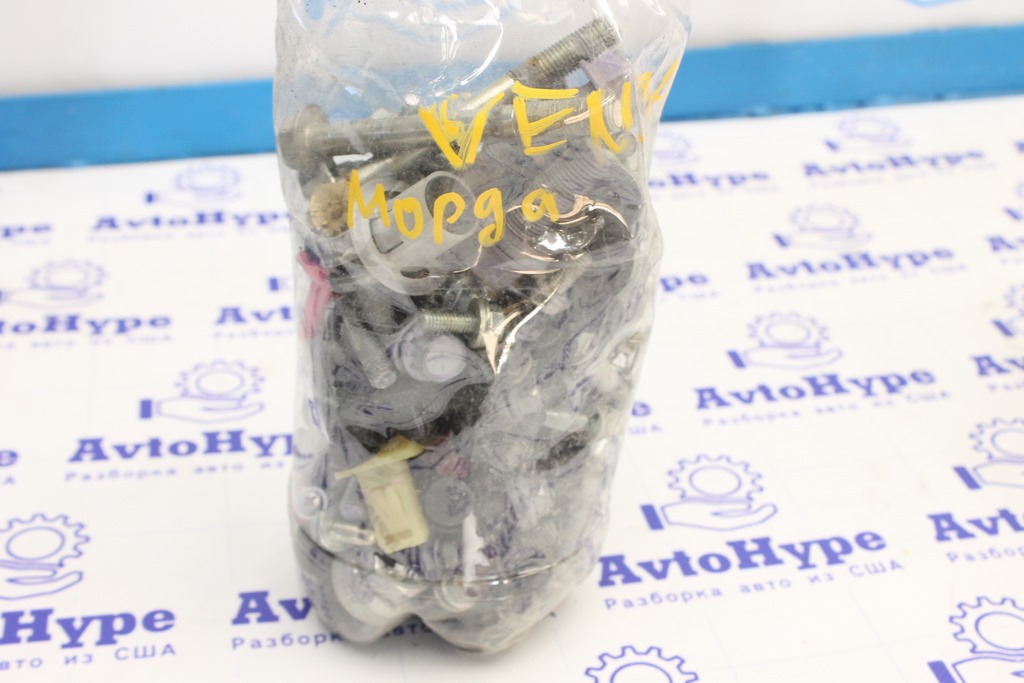 Метизи морда передок Toyota Venza 21-24 (01)