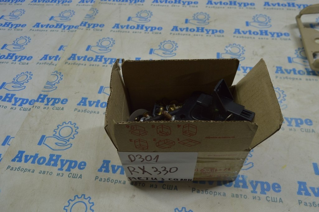 Метизы салона Lexus RX300 RX330 RX350 RX400h 04-09