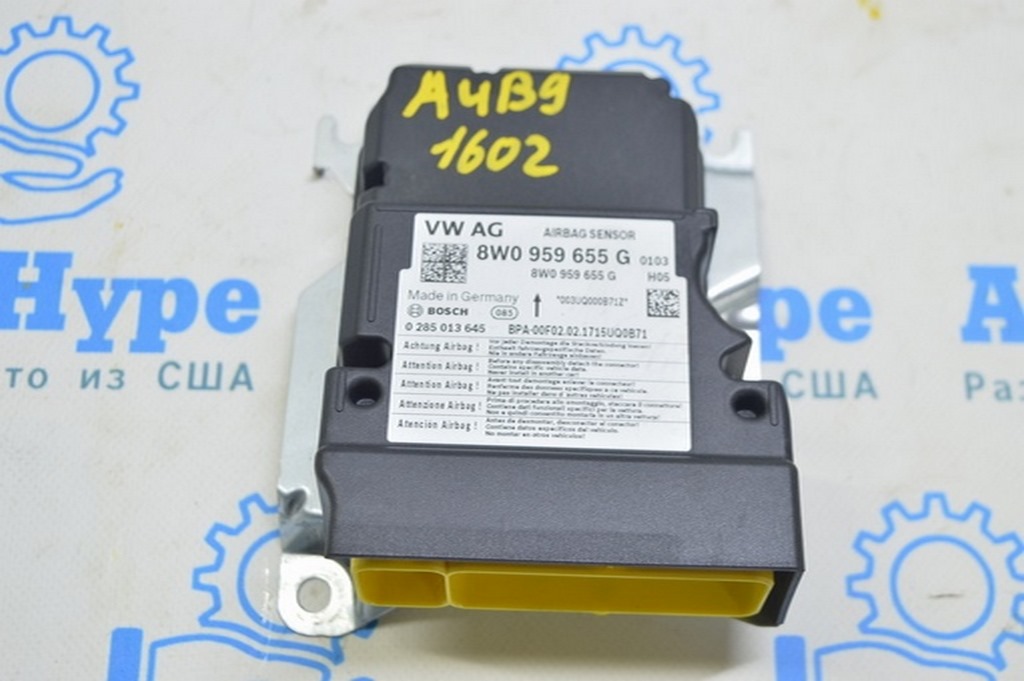 Модуль srs airbag компьютер подушек безопасности Audi A4 B9 17- (02) стрельнувший
