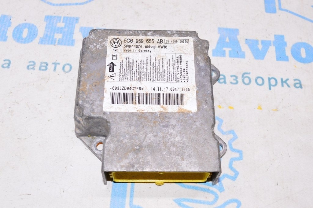Модуль srs airbag компьютер подушек безопасности VW Passat b7 USA 1.8 (03)топл