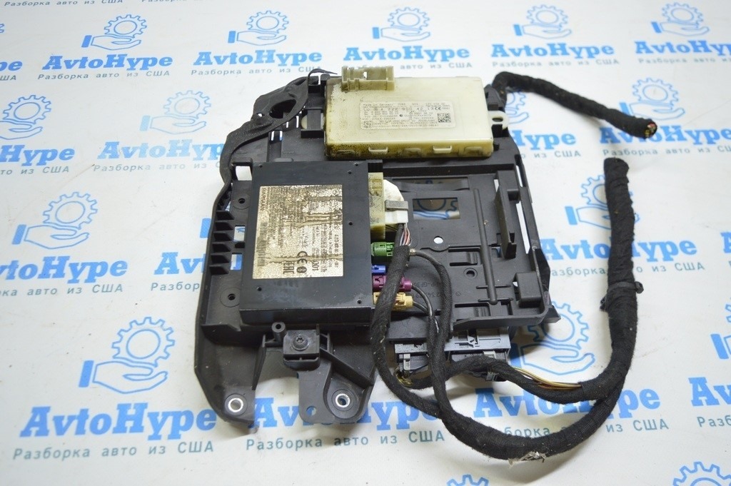 Модуль управления бесключевым доступом Keyless go Mercedes W222 14-22 (01)