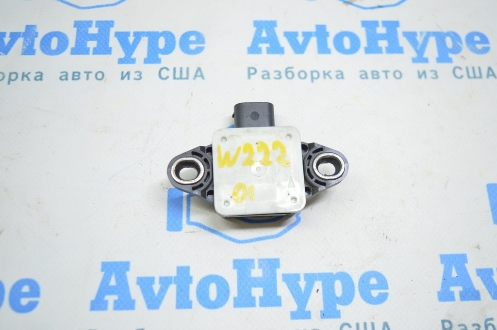 Модуль ускорения Mercedes W222 14-22 (01)