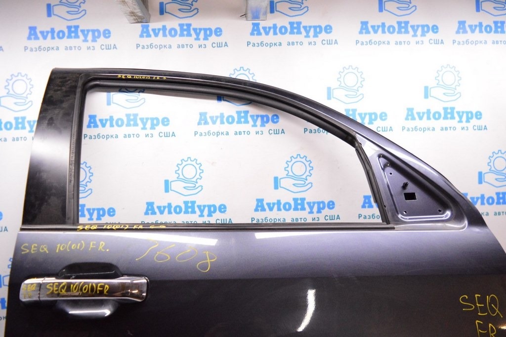 Молдинг дверь-стекло перед прав Toyota Sequoia 2008-2022
