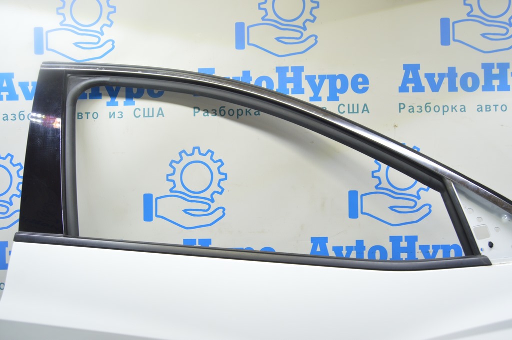 Молдинг дверь-стекло центральный перед прав Hyundai Tucson 22-