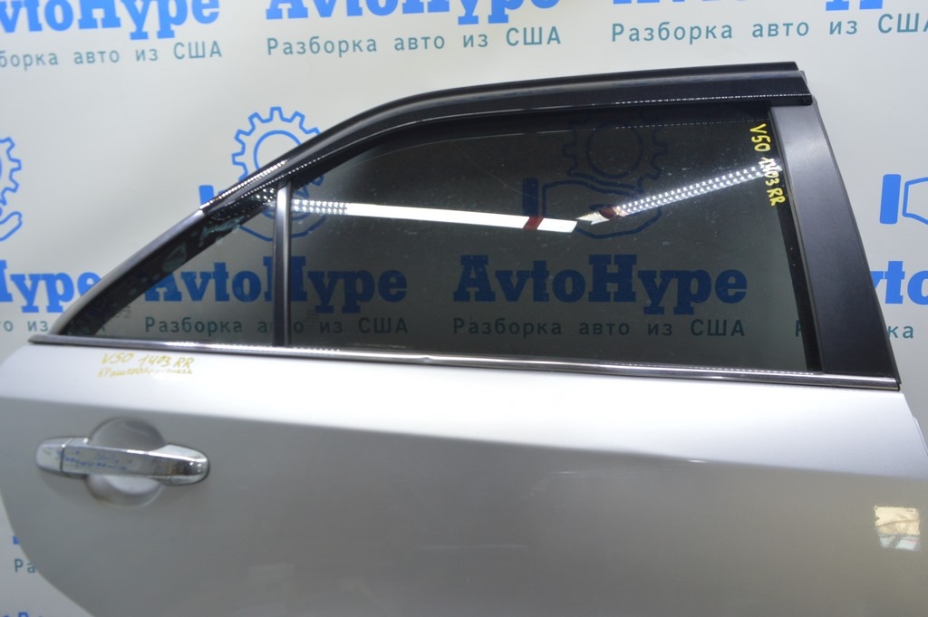 Молдинг дверь-стекло центральный зад прав Toyota Camry v50 12-14 usa\euro (03) примят