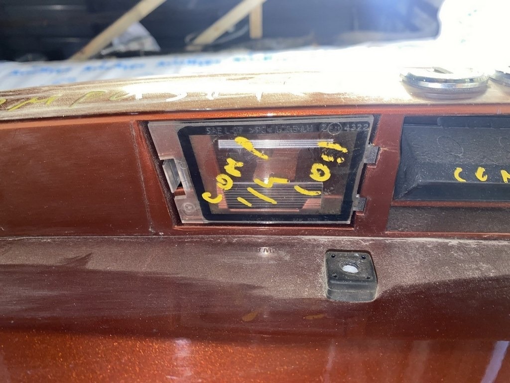 Молдинг двери багажника Jeep Compass 11-16 с подсветкой номера — фото 3