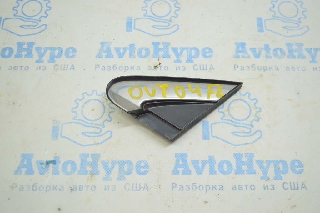 Молдинг крыла треугольник лев Subaru Outback 15-19