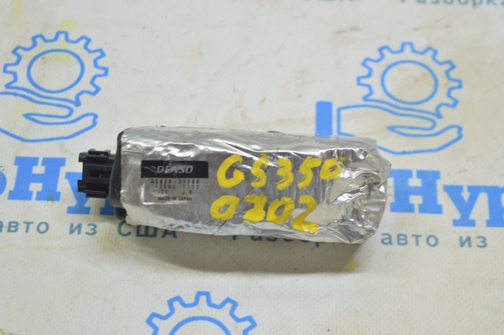 Мотор поясничной подпорки пассажирского сиденья Lexus GS300 GS350 GS430 GS450h 06-07