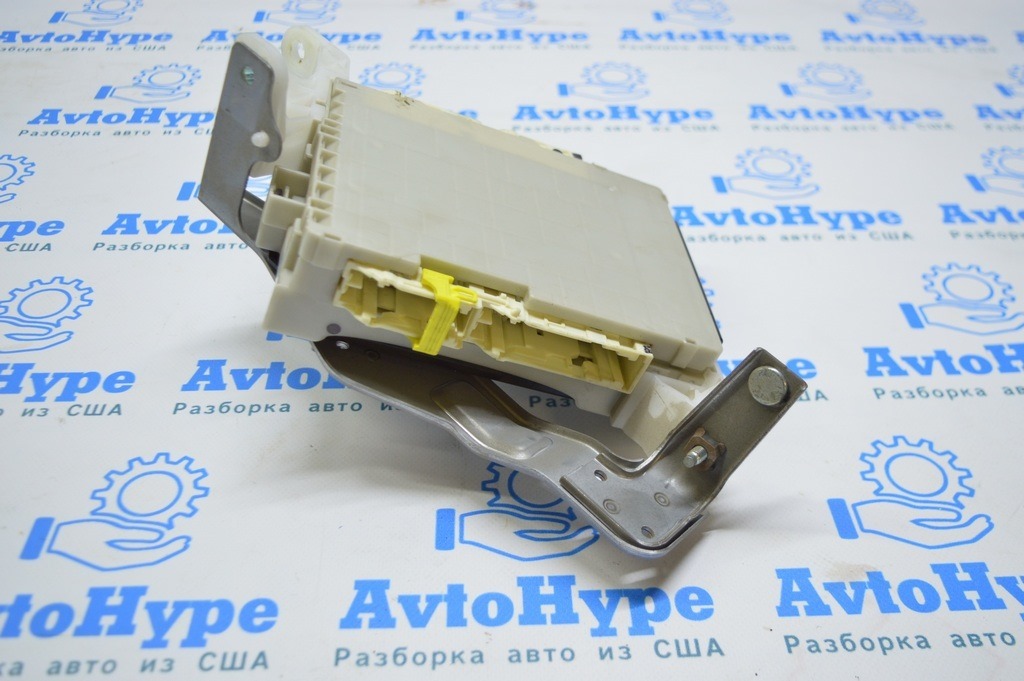 MPX BODY с блоком предохранителей салонным 8273033F72 Toyota Camry v50 12-14 европа (01)