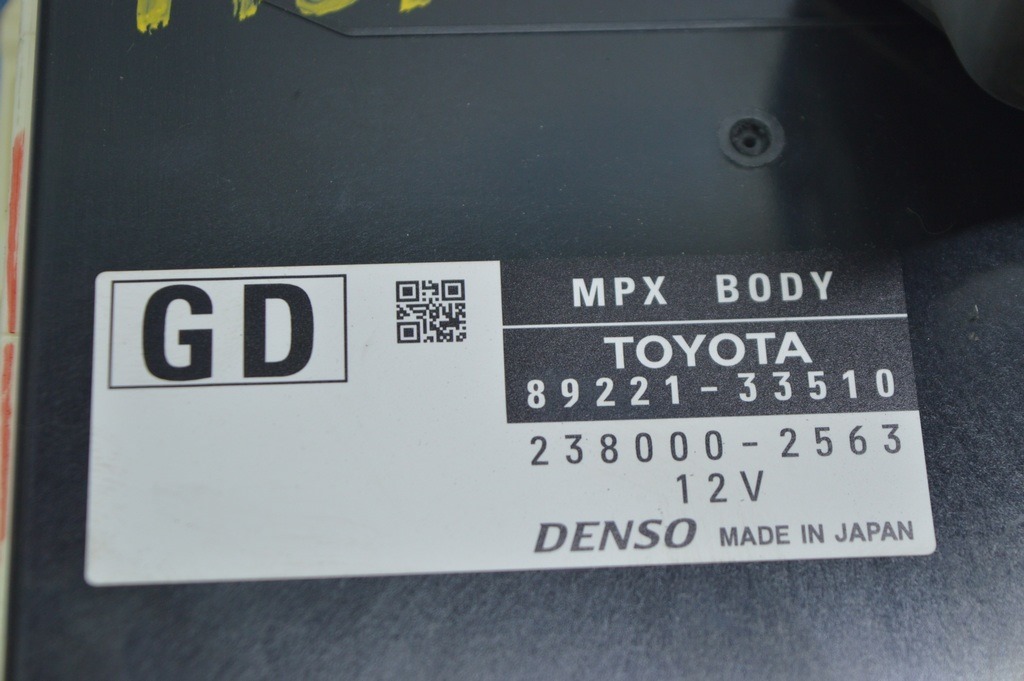 MPX BODY с блоком предохранителей салонным 8273033F72 Toyota Camry v50 12-14 европа (01) — фото 4