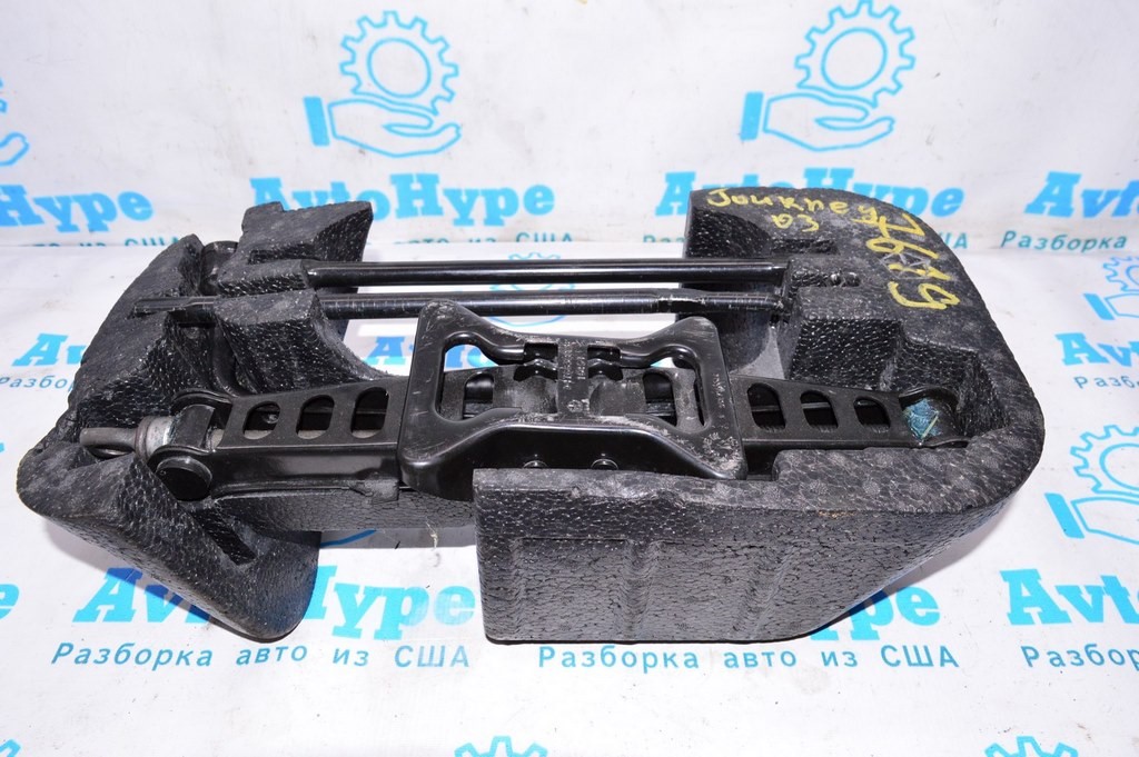 Набор инструмента (комплект) Dodge Journey 11- (03)