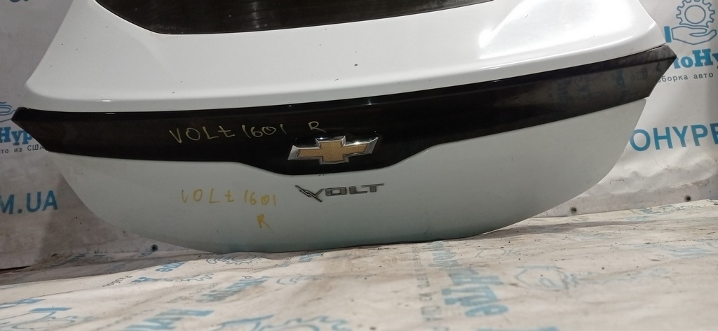 Накладка двери багажника Chevrolet Volt 16-