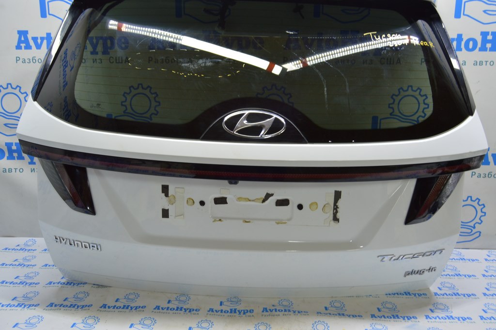 Накладка двери багажника Hyundai Tucson 22-