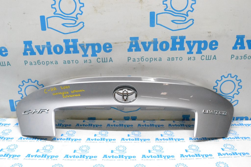 Накладка двери багажника Toyota C-HR 18-23 (01) серебро