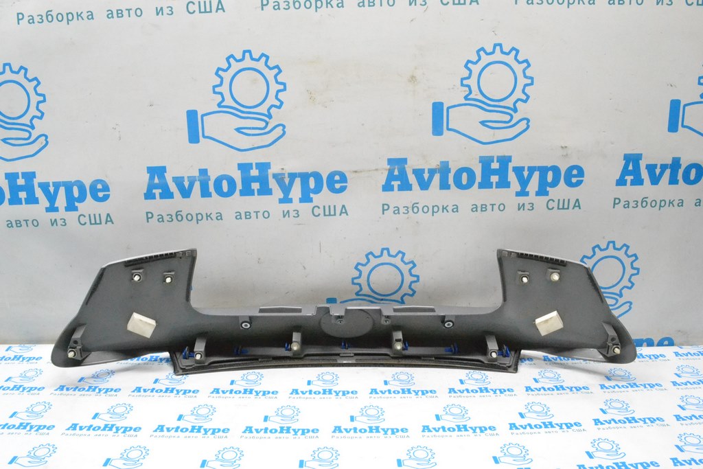 Накладка двери багажника Toyota C-HR 18-23 (01) серебро — фото 2