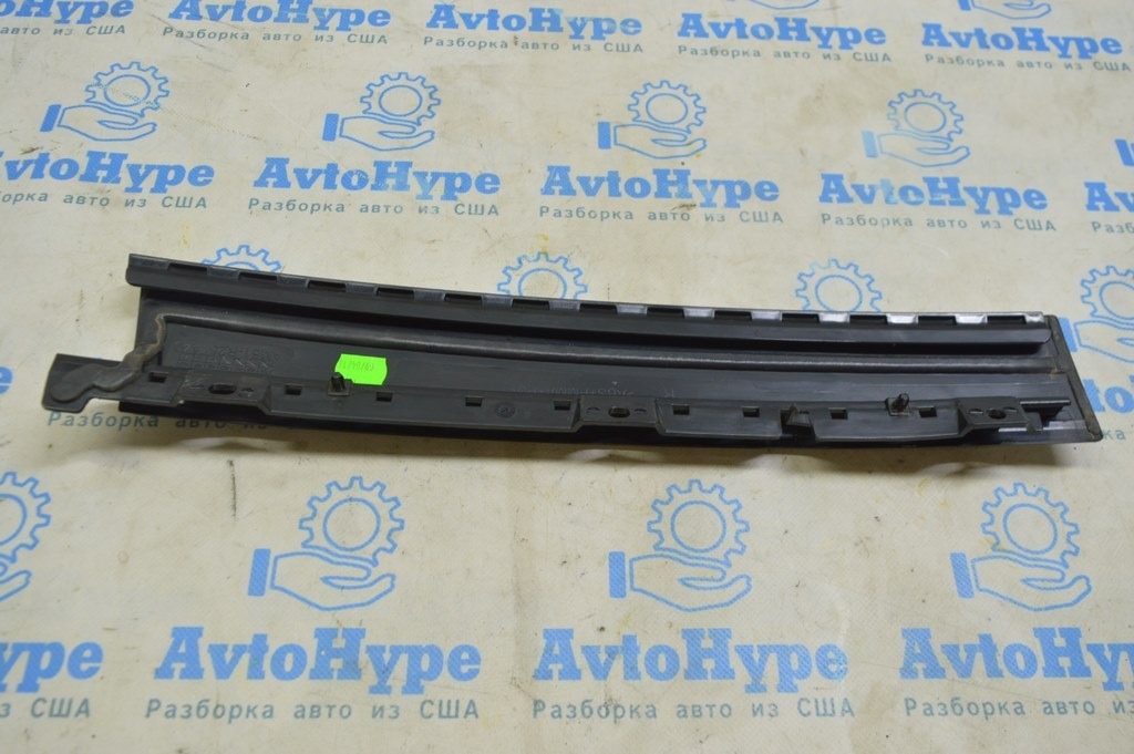 Накладка двери боковая задняя правая Ford C-max MK2 13-18 перед