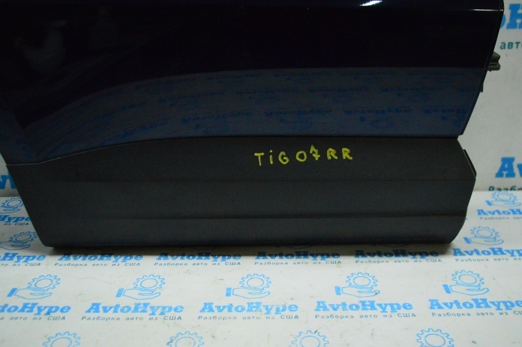 Накладка двери нижняя зад прав VW Tiguan 09-17 мат