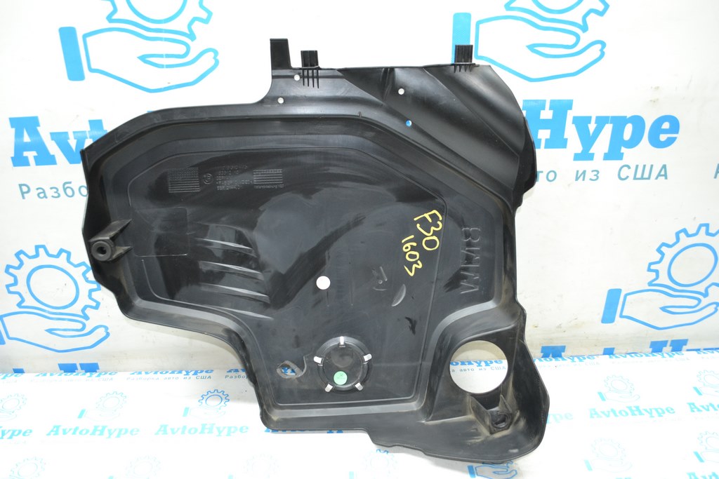 Накладка двигателя BMW 328i F30 12-16 2.0T (03) отверстие , деф. — фото 3