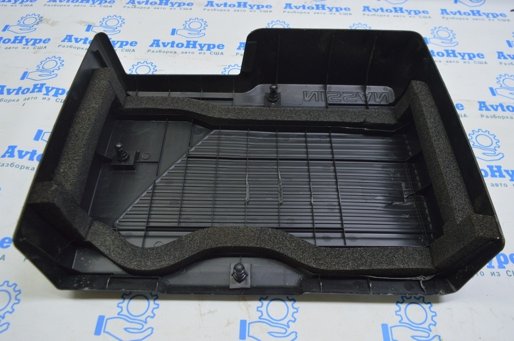 Накладка двигателя Nissan Leaf 18-22 (01) трещины — фото 3
