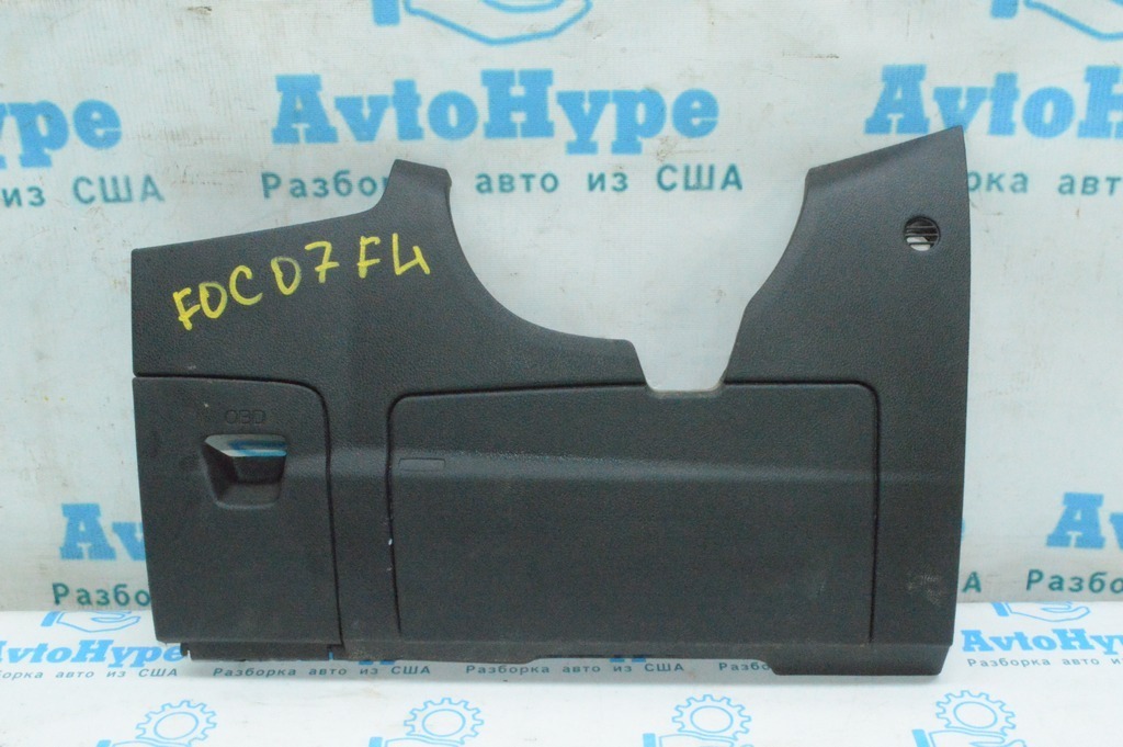 Накладка колени водителя  Ford Focus mk3 11-18 черн