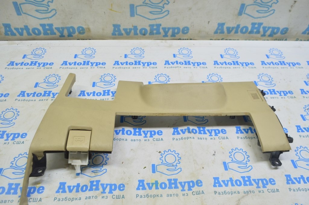 Накладка колени водителя Lexus GS300 GS350 GS430 GS450h 06-07 бежевая