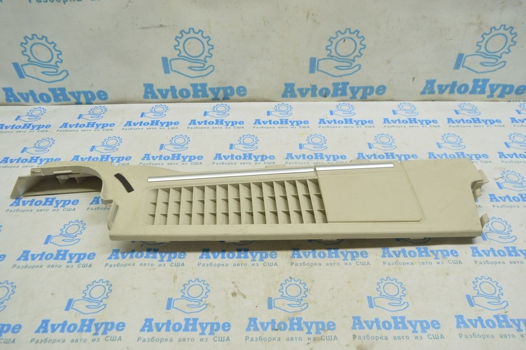 Накладка обшивки арки правой Range Rover VOG L322 02-12 беж с хромом