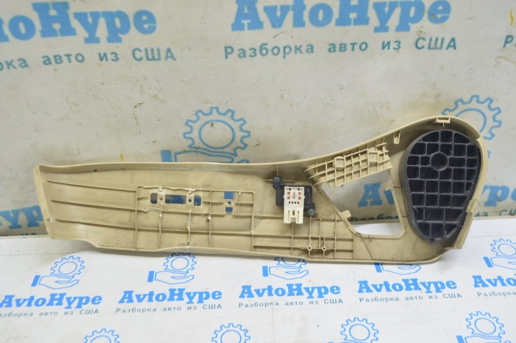 Накладка пассажирского сидения правая Lexus GS300 GS350 GS430 GS450h 06-07 беж (02) дефект — фото 3