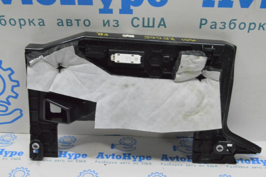 Накладка передней панели пространства ног пассажира BMW X5 G05 19-24 — фото 2