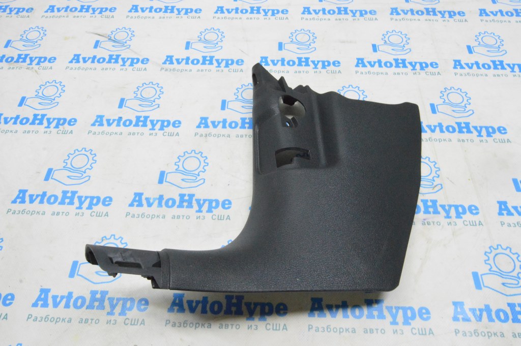 Накладка передней стойки нижняя левая Audi A3 8V 15-20 4d, 5d, черная