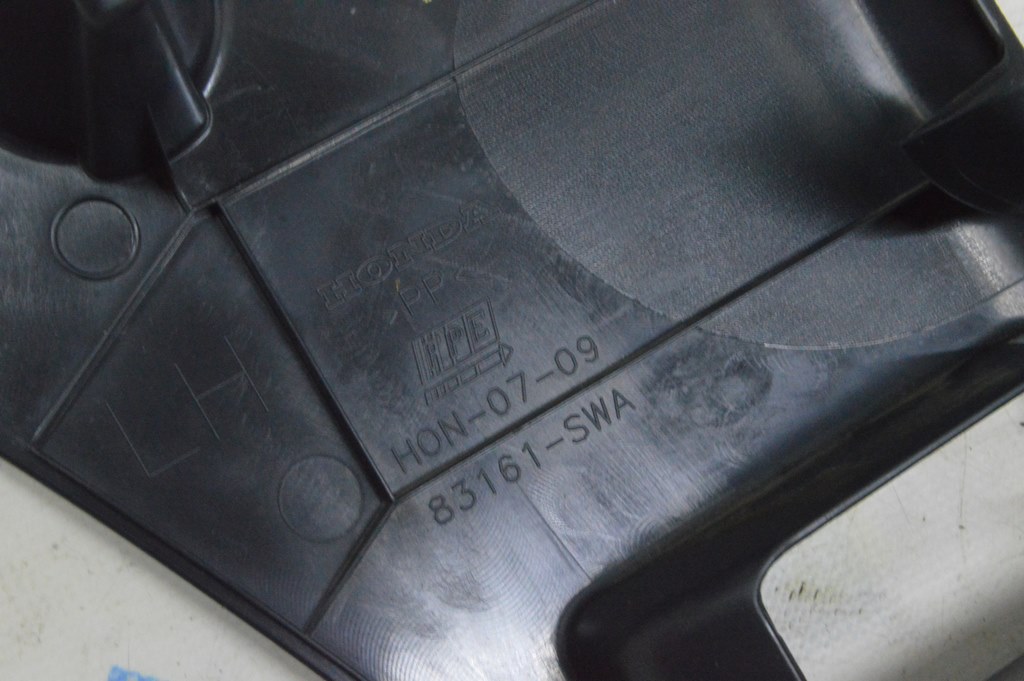 Накладка передней стойки нижняя левая Honda CRV 07-11 черн — фото 3