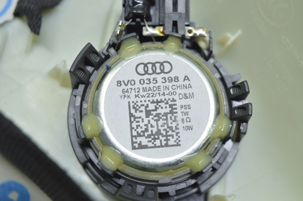 Накладка передней стойки верхняя левая Audi A3 8V 15-20 4d, 5d, черная — фото 3