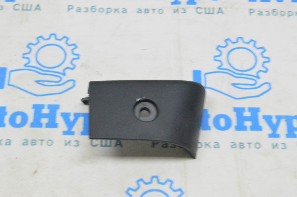 Накладка петли крышки багажника левая Audi A3 8V 15-20 4d, 5d черная, малая