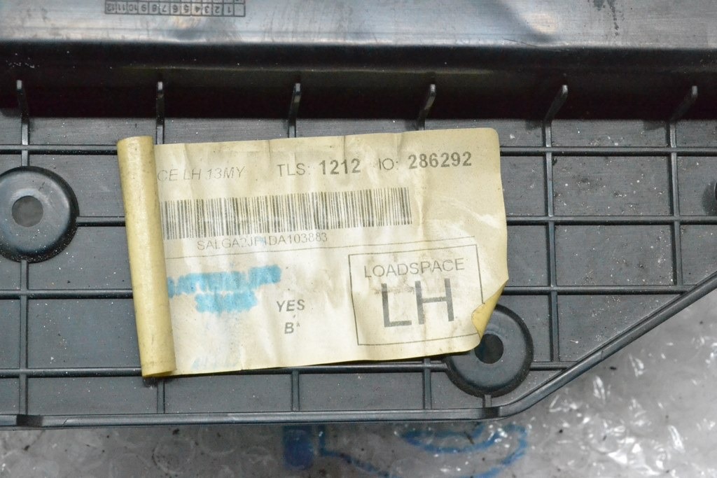 Накладка под динамик багажника зад лев Land Rover Range Rover L405 13-17 — фото 3