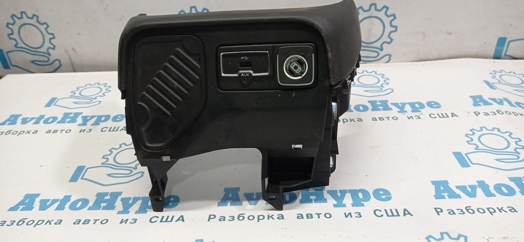 Накладка под торпедо с прикуривателем AUX и USB Jeep Renegade 15- — фото 2