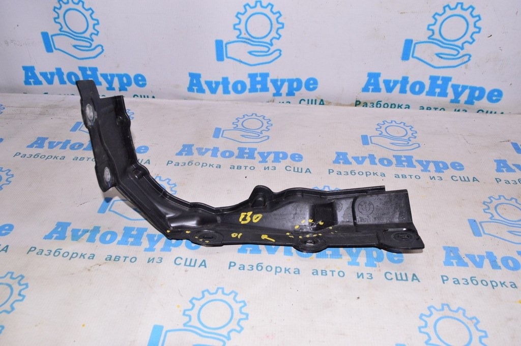Накладка подкапотная правая BMW 3 F30 12-19