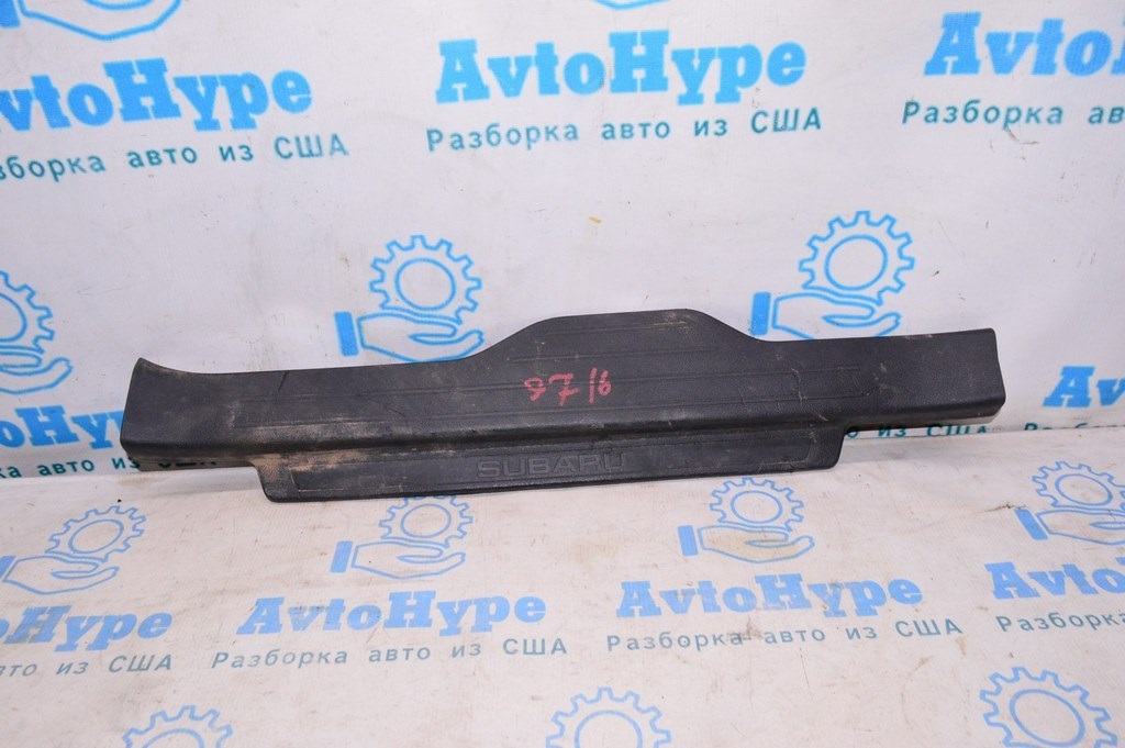 Накладка порога перед лев Subaru Outback 15-19 черн (02) запилена